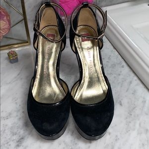 Elaine Turner Closed Toe Wedges